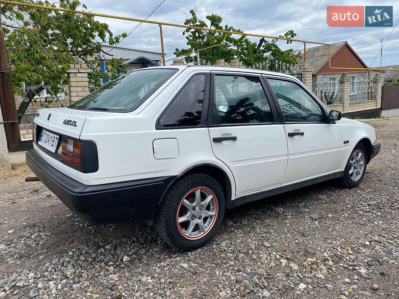 Хетчбек Volvo 440 1992 в Миколаєві