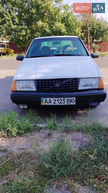 Volvo 440