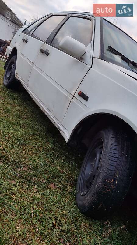 Хэтчбек Volvo 440 1990 в Каневе фото 7 Хэтчбек Volvo 440 1990 в Каневе