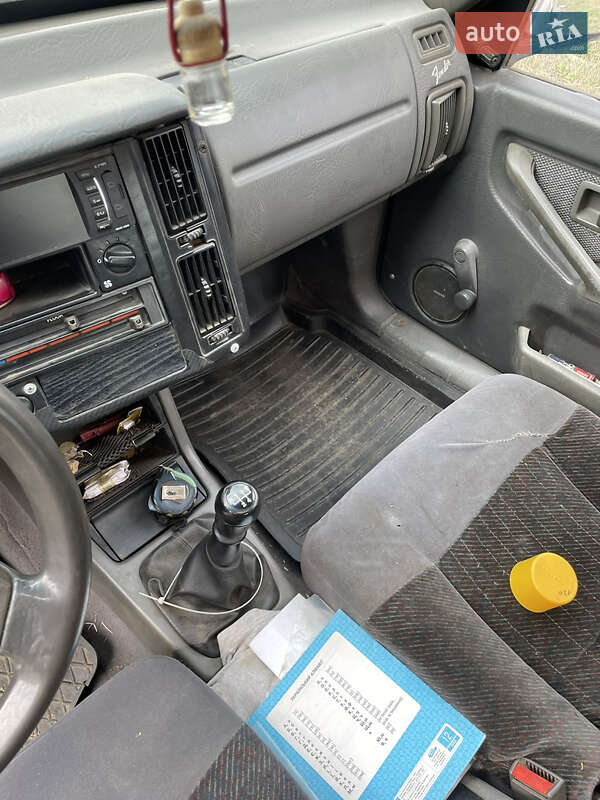 Хэтчбек Volvo 440 1989 в Знаменке