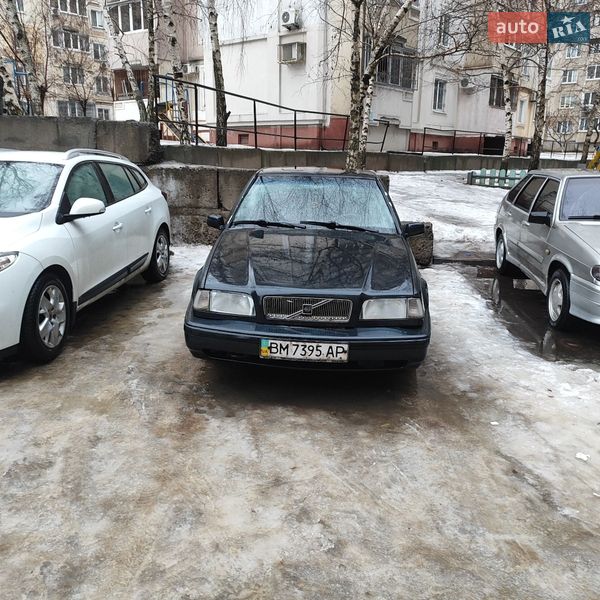Хетчбек Volvo 440 1994 в Харкові