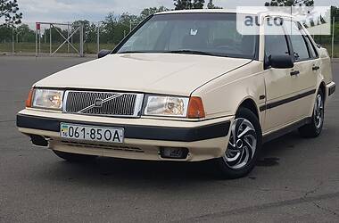 Седан Volvo 460 1992 в 