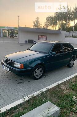 Седан Volvo 460 1993 в Черновцах