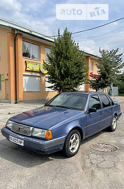 Седан Volvo 460 1992 в Василькові