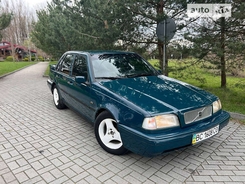 Седан Volvo 460 1996 в Дрогобичі