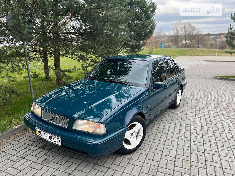 Седан Volvo 460 1996 в Дрогобичі