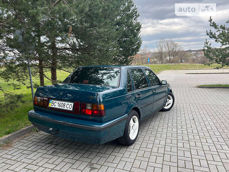 Седан Volvo 460 1996 в Дрогобичі