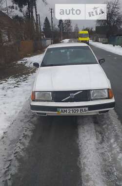 Седан Volvo 460 1993 в Звягеле