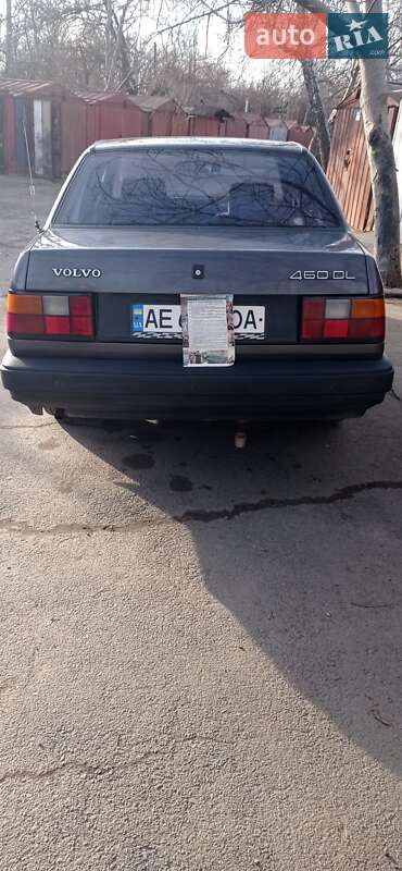 Седан Volvo 460 1992 в Кривом Роге