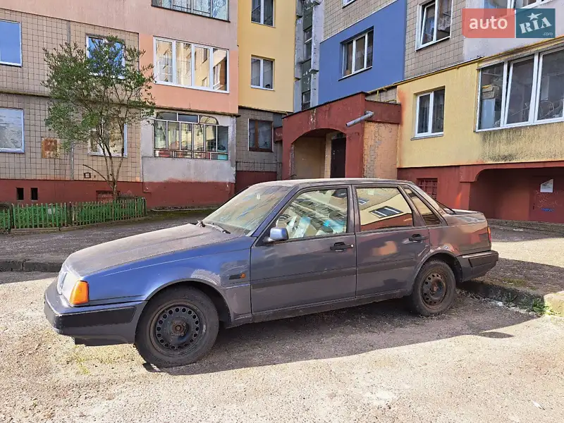 Volvo 460