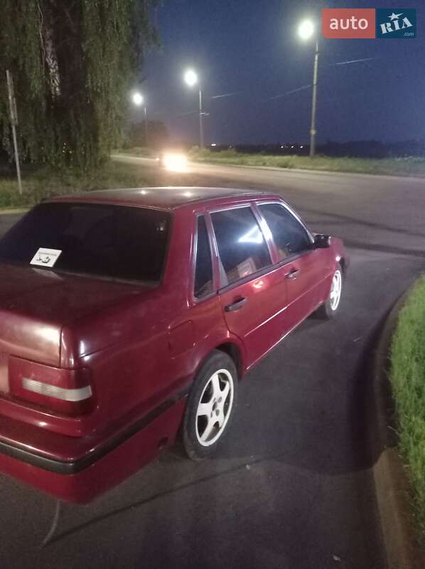 Седан Volvo 460 1994 в Черкасах