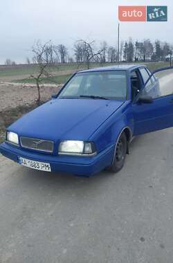 Седан Volvo 460 1990 в Сарнах