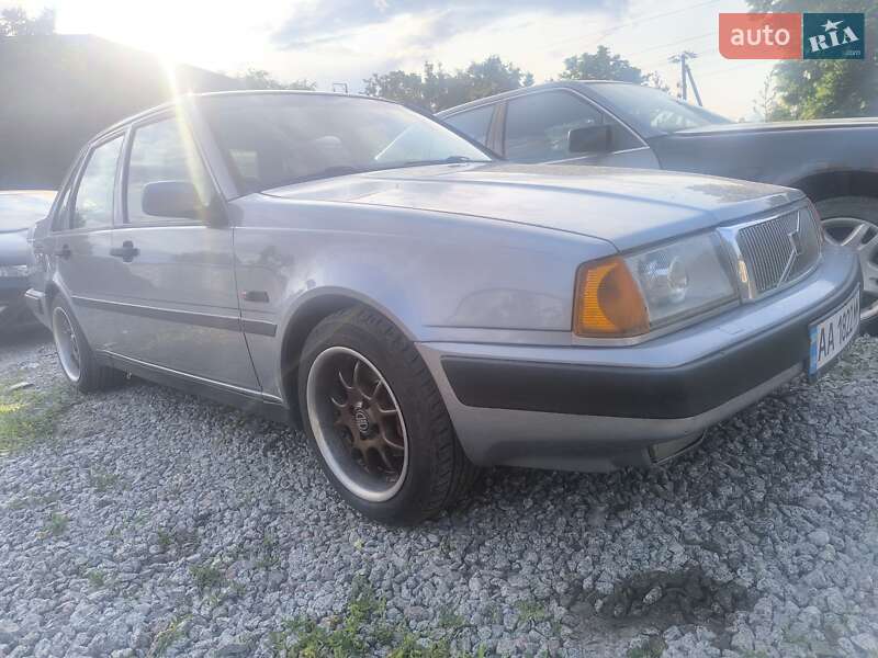 Седан Volvo 460 1992 в Києві
