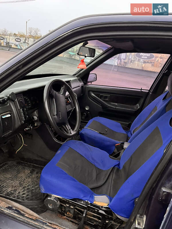 Седан Volvo 460 1993 в Борисполе