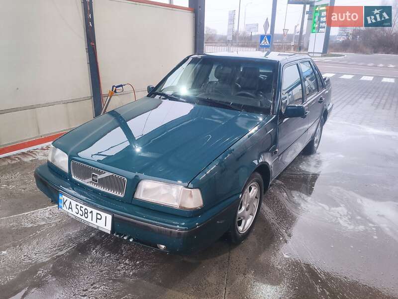 Volvo 460 1995