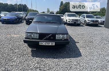 Седан Volvo 740 1990 в Львове