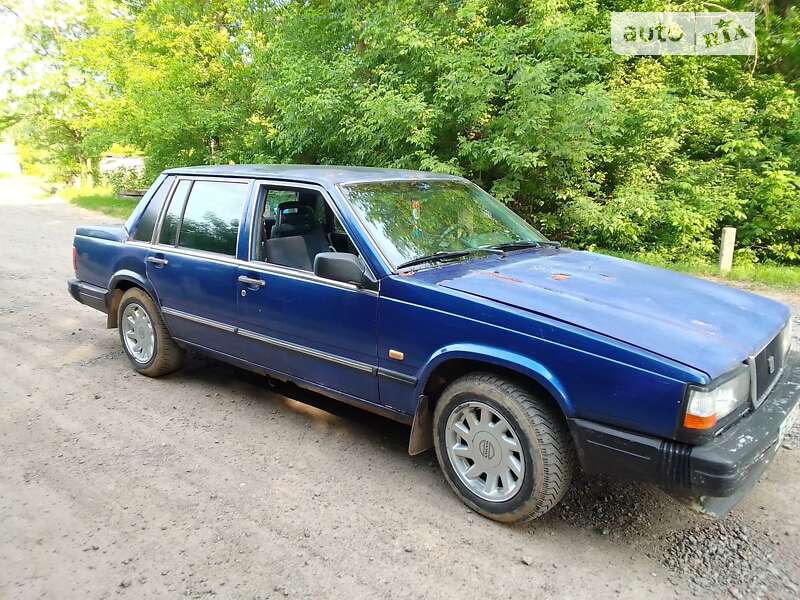 Седан Volvo 740 1985 в Смілі