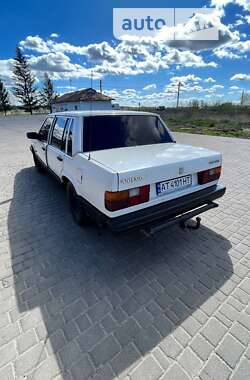 Седан Volvo 740 1988 в Івано-Франківську