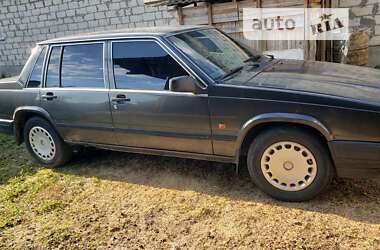 Седан Volvo 740 1988 в Києві