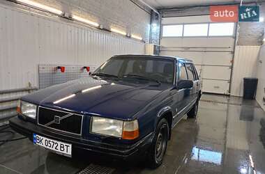 Седан Volvo 740 1989 в Ровно