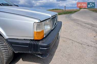 Седан Volvo 740 1984 в 