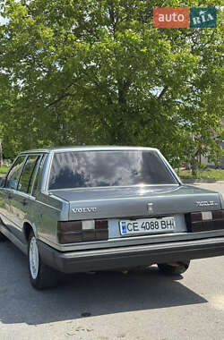 Седан Volvo 740 1989 в 