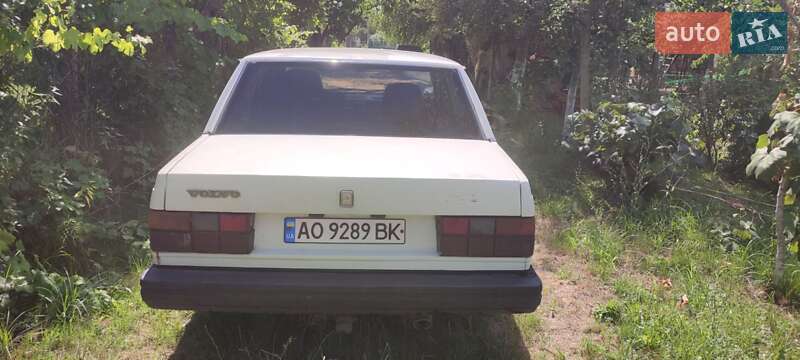 Седан Volvo 740 1989 в Ужгороде