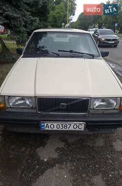 Седан Volvo 740 1988 в Ужгороде