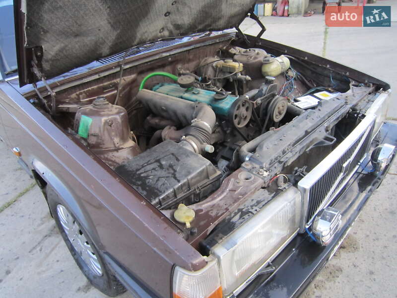 Седан Volvo 740 1984 в Сумах