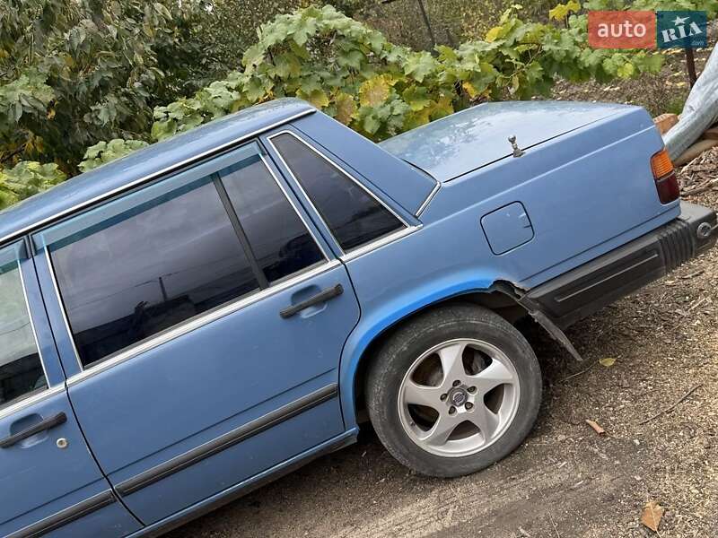 Седан Volvo 740 1989 в Южному фото 14 Седан Volvo 740 1989 в Южному