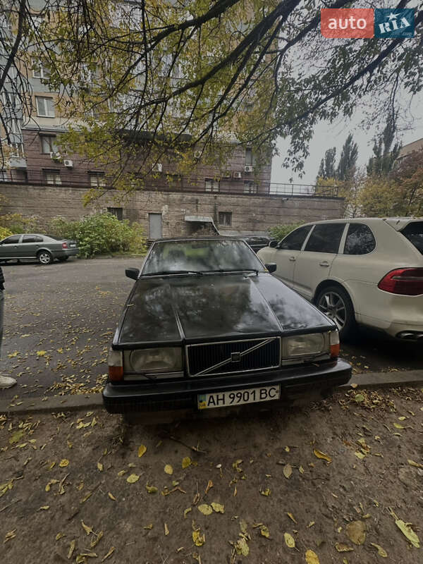 Седан Volvo 740 1986 в Києві