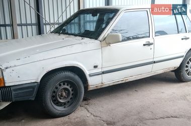 Седан Volvo 744 1987 в Києві