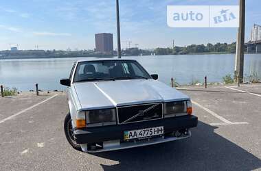 Седан Volvo 760 1985 в Киеве