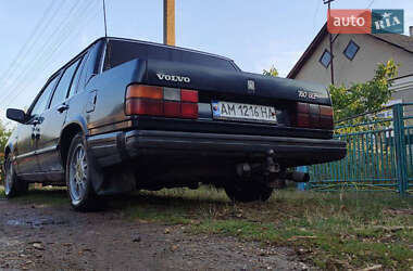 Седан Volvo 760 1984 в 