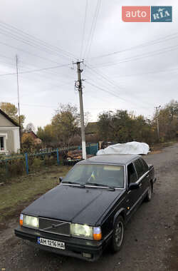 Седан Volvo 760 1984 в 
