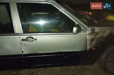 Седан Volvo 760 1985 в 