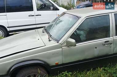 Седан Volvo 760 1985 в 
