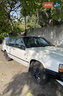 Седан Volvo 760 1986 в Днепре