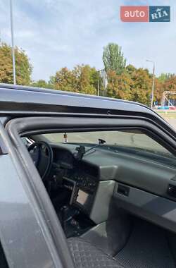 Седан Volvo 850 1992 в 