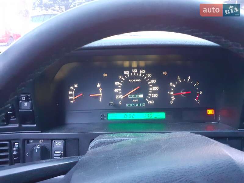 Седан Volvo 850 1993 в Ровно