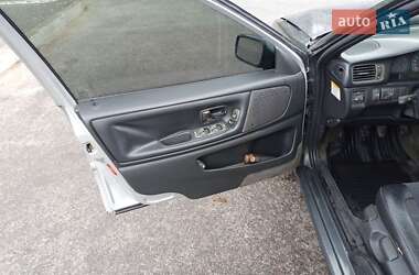 Седан Volvo 850 1993 в 