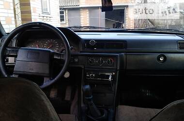 Седан Volvo 940 1995 в 