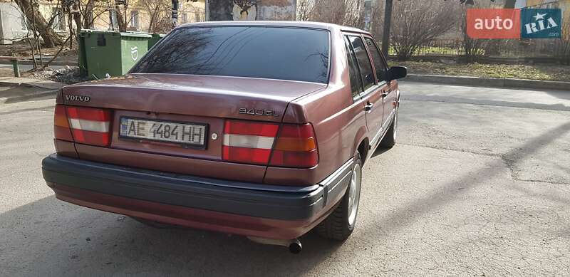 Седан Volvo 940 1993 в Дніпрі