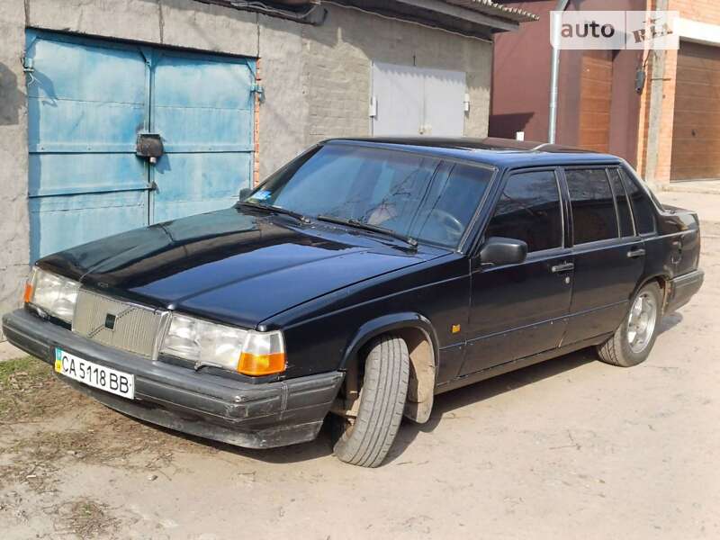 Седан Volvo 940 1991 в Умані