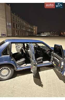 Седан Volvo 940 1995 в 