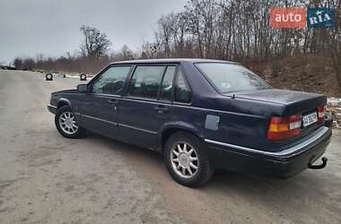 Седан Volvo 940 1992 в 