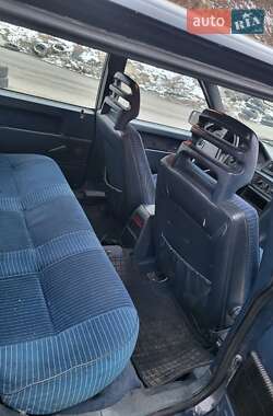 Седан Volvo 940 1992 в 