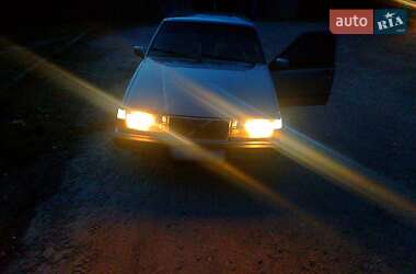 Седан Volvo 940 1993 в 