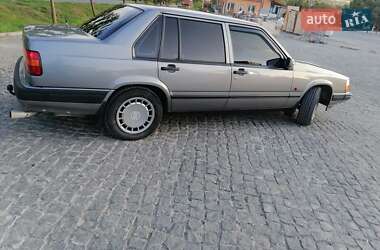 Седан Volvo 940 1993 в 