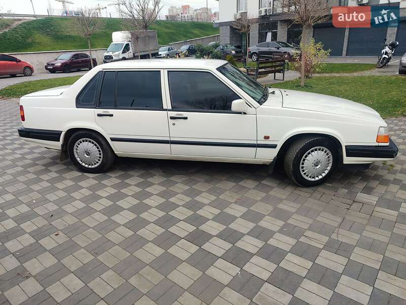 Седан Volvo 940 1996 в Киеве